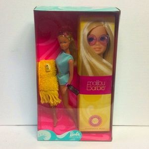 MALIBU Barbie1971 Collector Edition Twist N' Turn Waist 2001 Barbie Collectibles